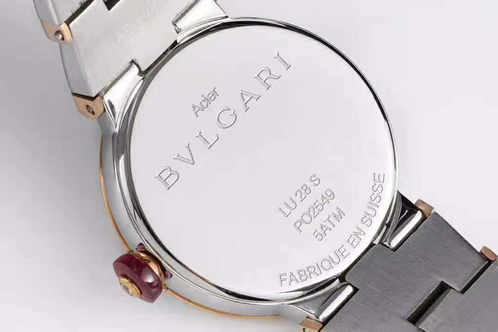 Lvcea Silver Dial in Rose Gold/Steel